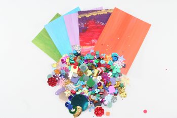Formpailletten und Schnipselpapier